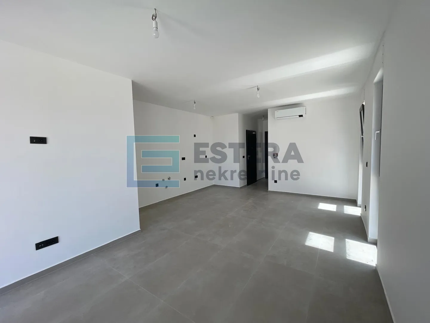 apartman 69 m2 prodaja diklo, zadar, prizemlje, 2s, 2 parkinga, 50 m od mora - slika 2