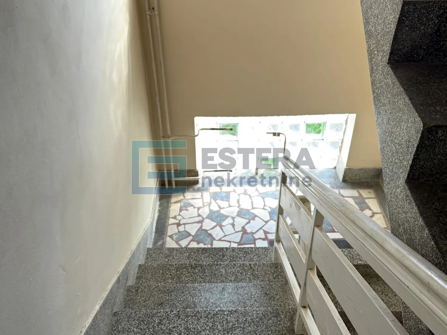 stambeno poslovna zgrade 600m2 prodaja caginec, zemljište 7430 m2 - slika 26
