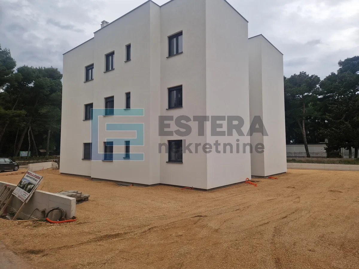 apartman s1 105 m2 prodaja pakoštane, 3s, prizemlje, vrt, loggia, parking, 300 m od mora - slika 4
