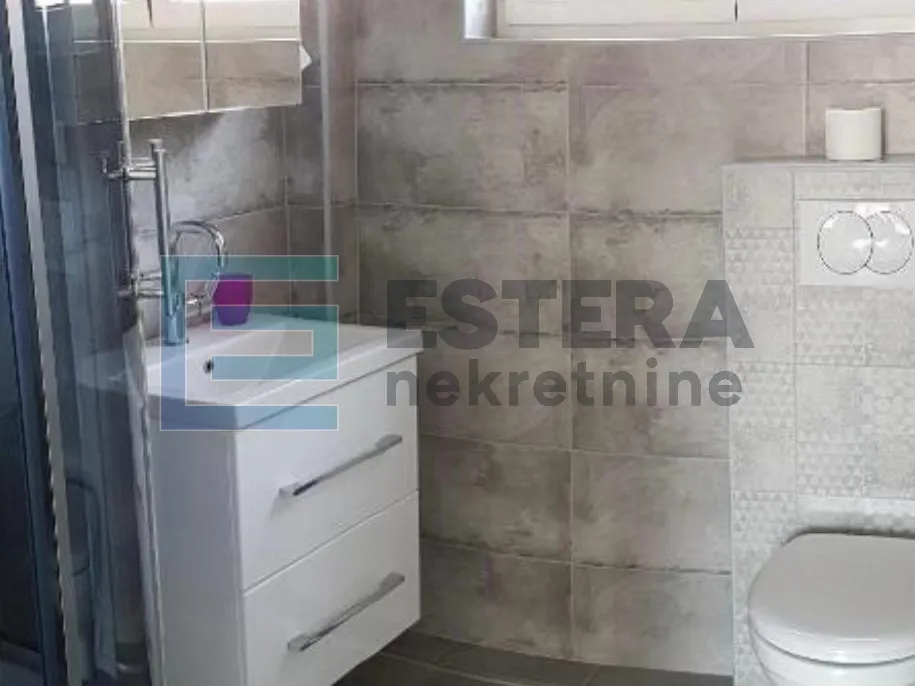 kuća 244 m2 prodaja biograd na moru, 8 apartmana, bazen - slika 15