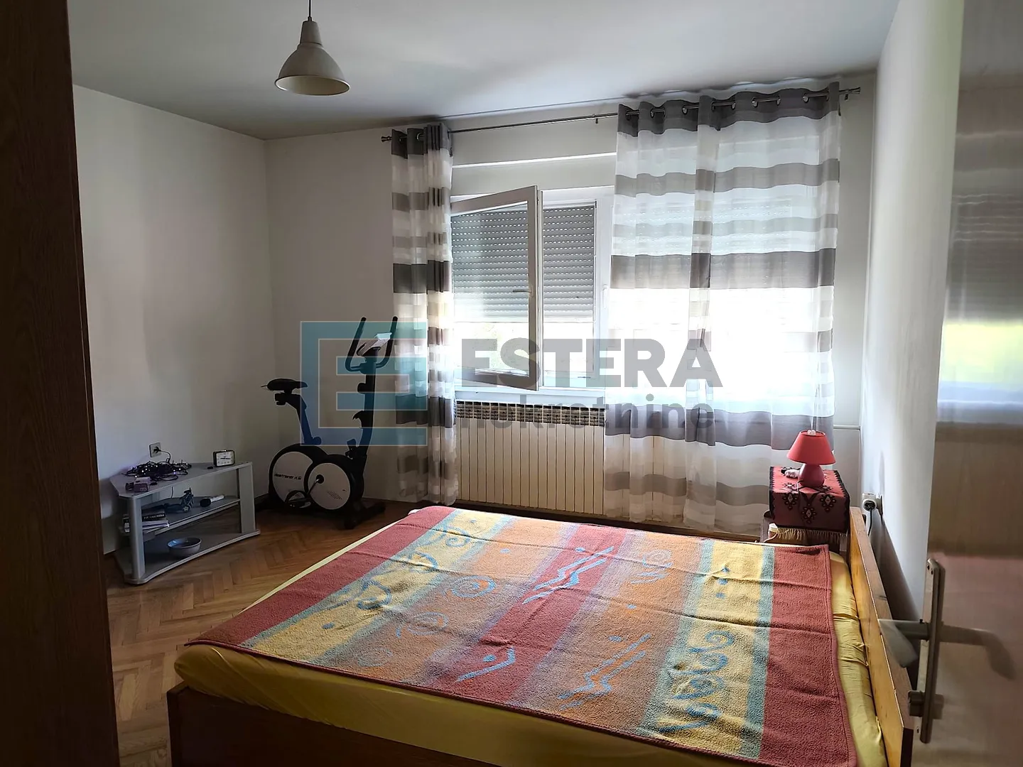 kuća katnica 340 m2 zbelava - slika 16