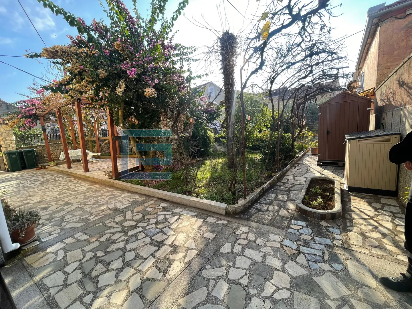 apartmanska kuća 240 m2 prodaja, ugljan, kukljica, 50 m od mora - slika 15