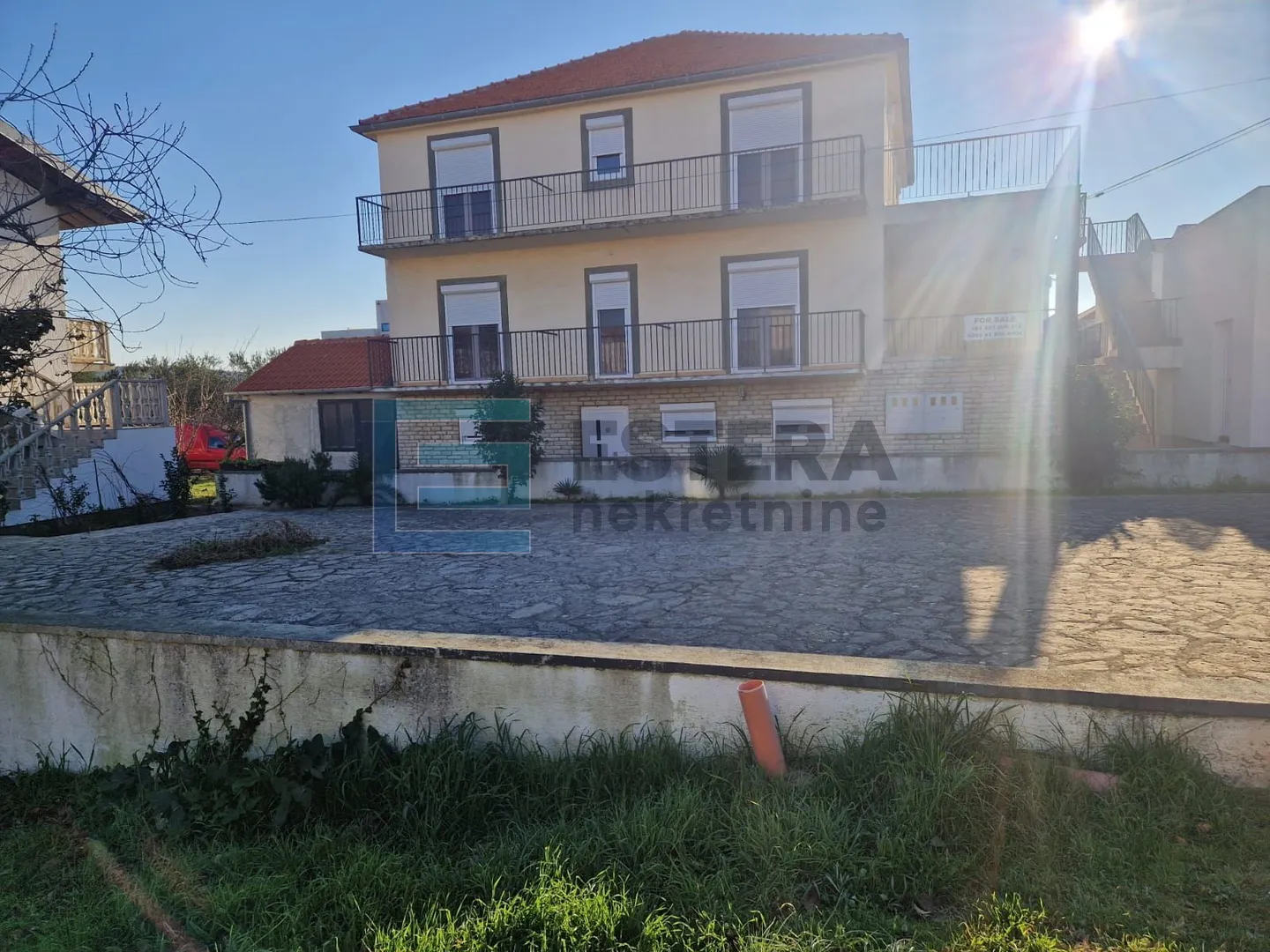 prodaja kuća sa zemljištem 1838 m2, sukošan, 180 m od mora - slika 8