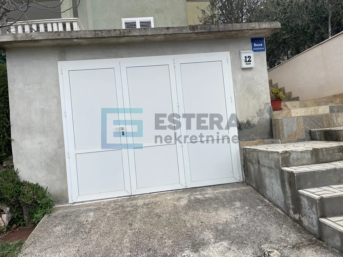 apartmanska kuća m2 prodaja, pašman, ždrelac, 60 m od mora, garaža - slika 2