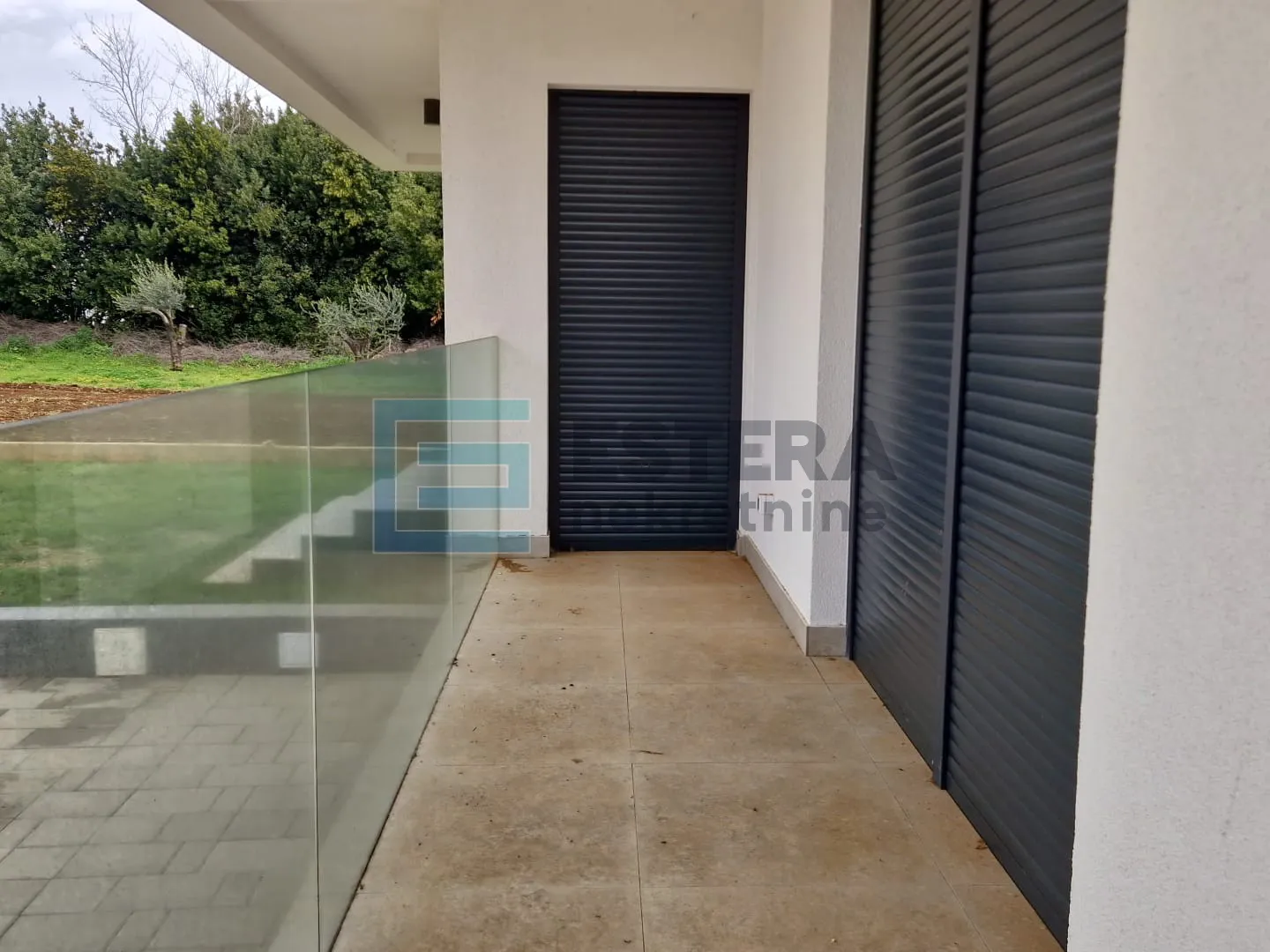Apartman 80 m2 PRODAJA Privlaka, 3s, priz, vrt, parking, 150 m od mora