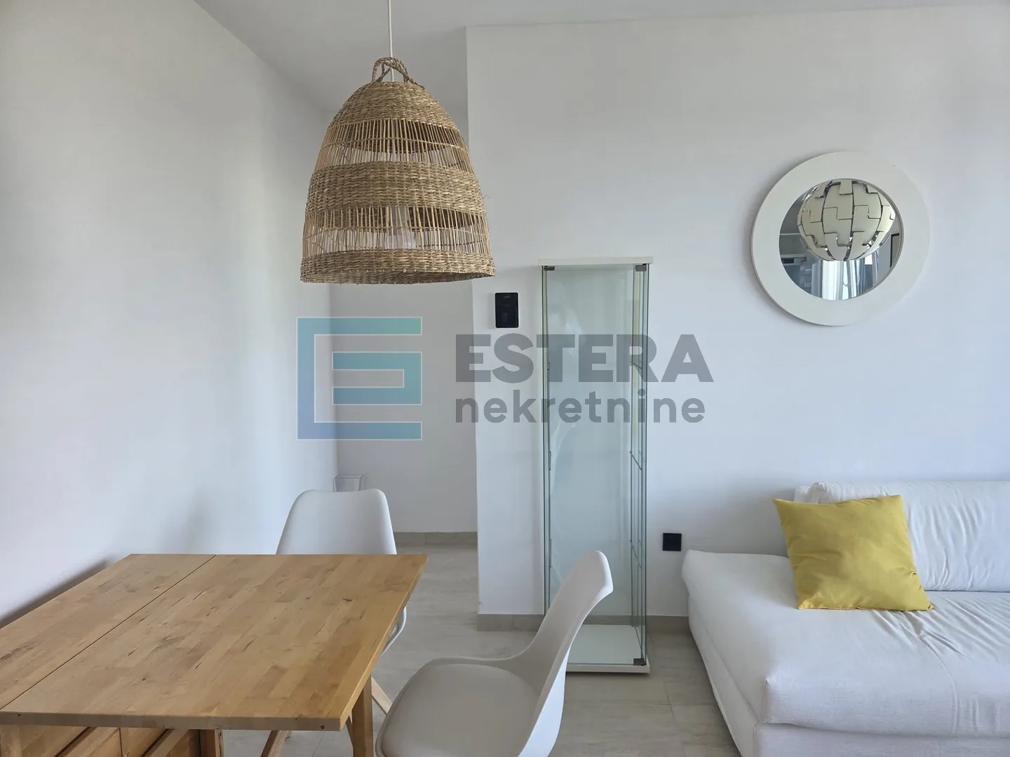 stan 40 m2 najam otok 2s, 3. kat, lift, vpm, terasa - slika 3