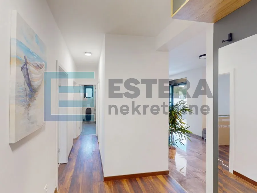 kuća s bazenom "a" prodaja vrsi 279,64 m2 - slika 16
