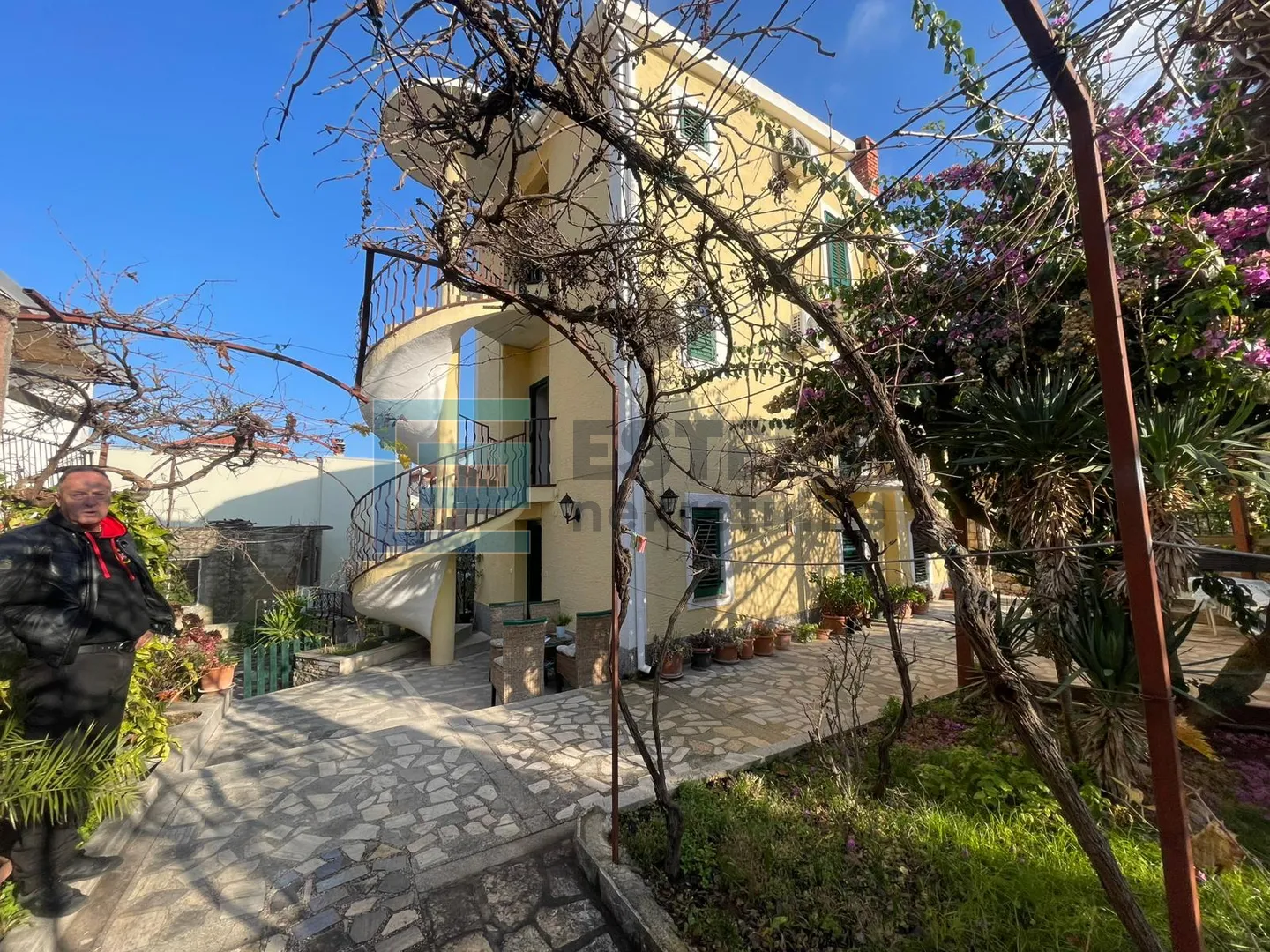 apartmanska kuća 240 m2 prodaja, ugljan, kukljica, 50 m od mora - slika 2