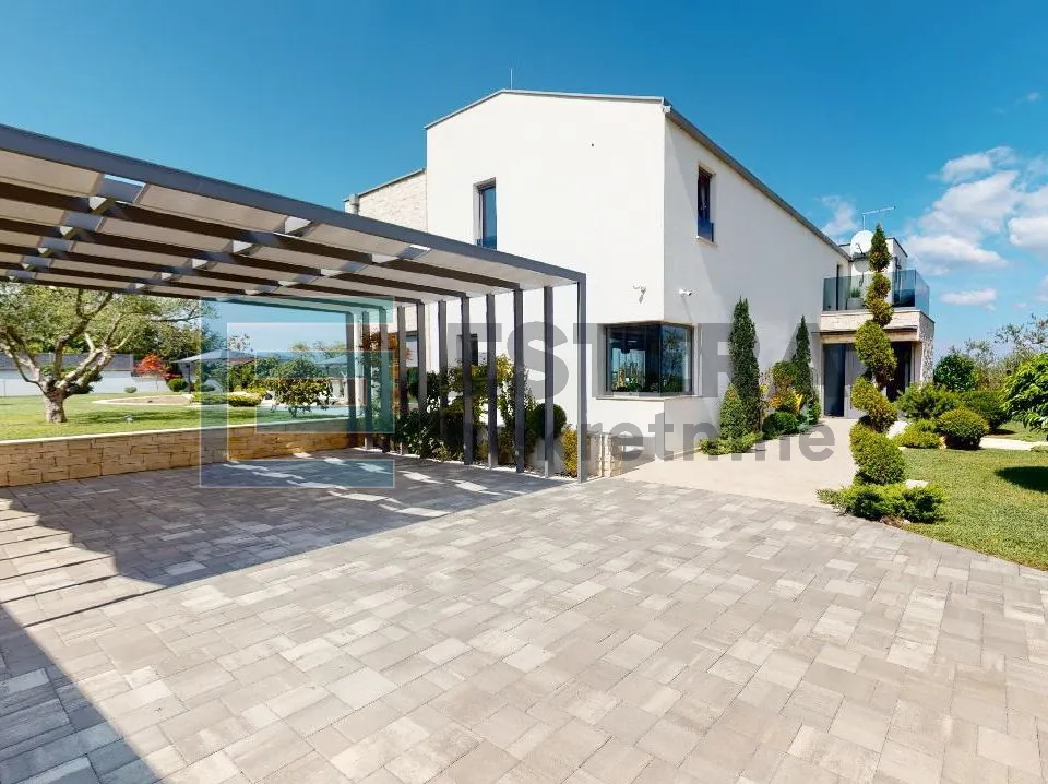 vila unutrašnjost istre 450 m2 - slika 19