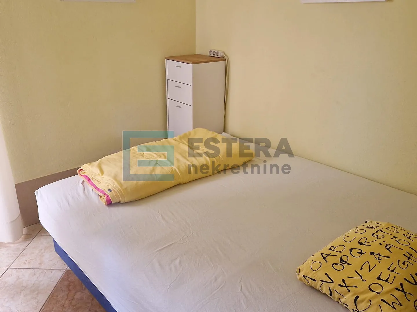 kuća prodaja vir, 4 apartmana, 148 m2, 60 m od mora - slika 9