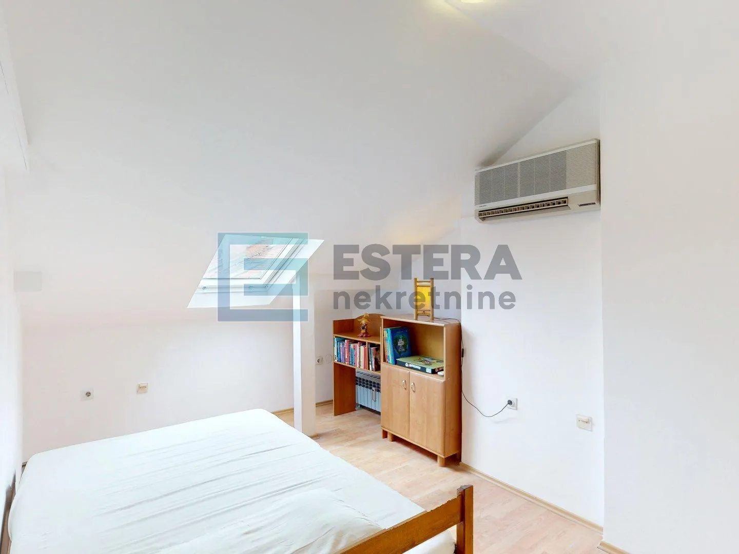 stan prodaja zagreb, malešnica, dvoetažni 135 m2 - slika 17