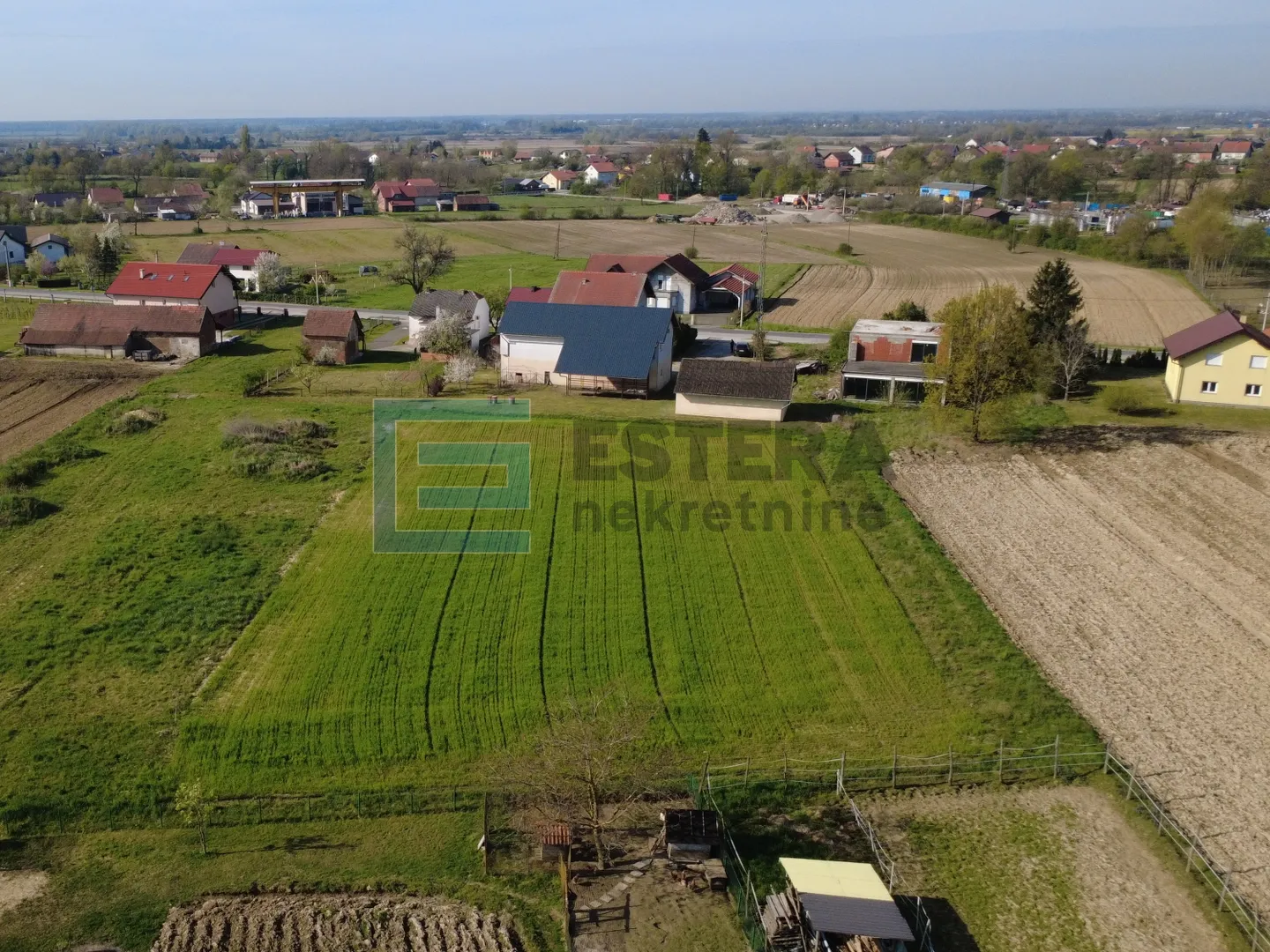 stambeno poslovna zgrade 600m2 prodaja caginec, zemljište 7430 m2 - slika 5
