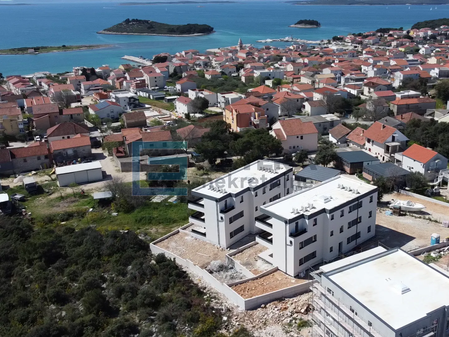 stan prodaja novogradnja, pakoštane, 82 m2, 4s, priz, parking, vrt - slika 9