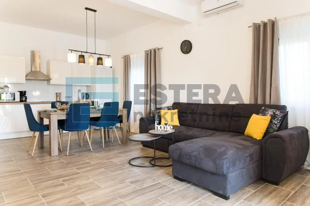 prodaja kuća za odmor 160 m2, perušić - slika 16
