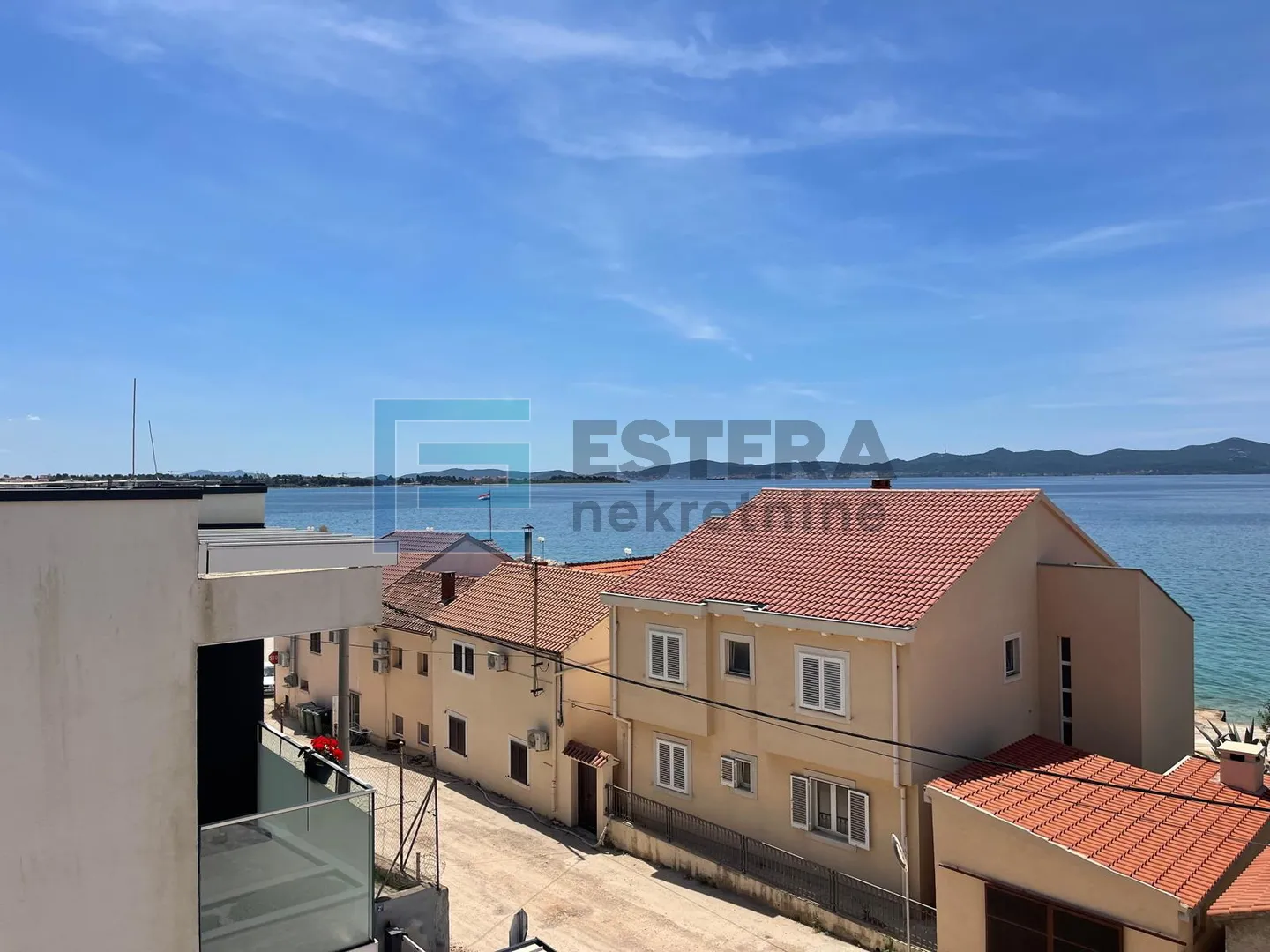 apartman 95 m2 prodaja diklo, zadar, 2. kat, 3s, 2 parkinga, 50 m od mora - slika 5