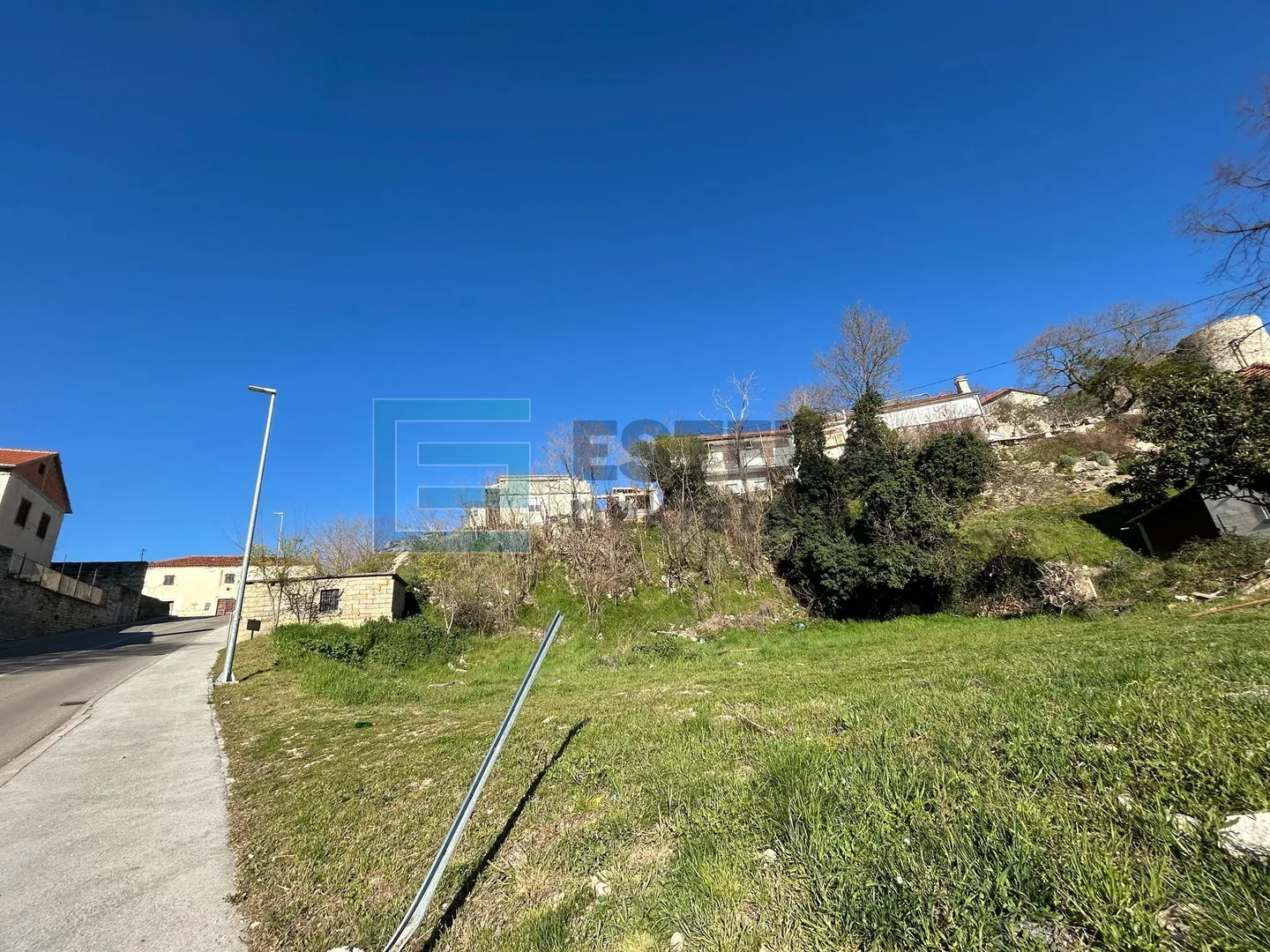 benkovac građevinsko zemljište 860 m2 prodaja - slika 4