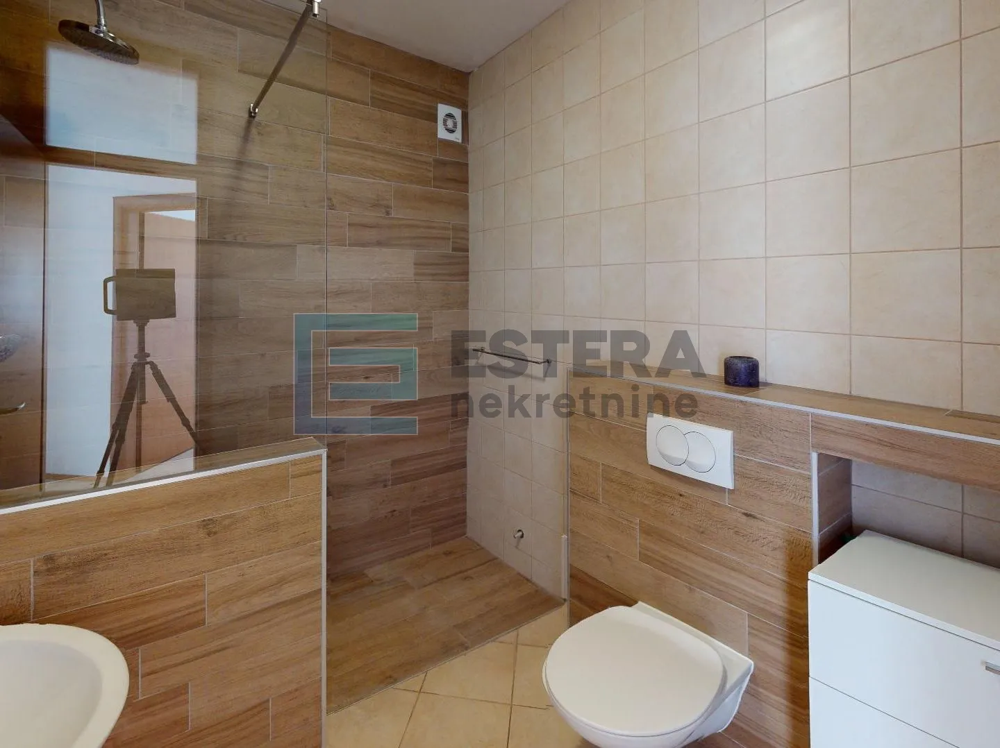 apartmanska kuća s 10 app i bazen! - slika 22