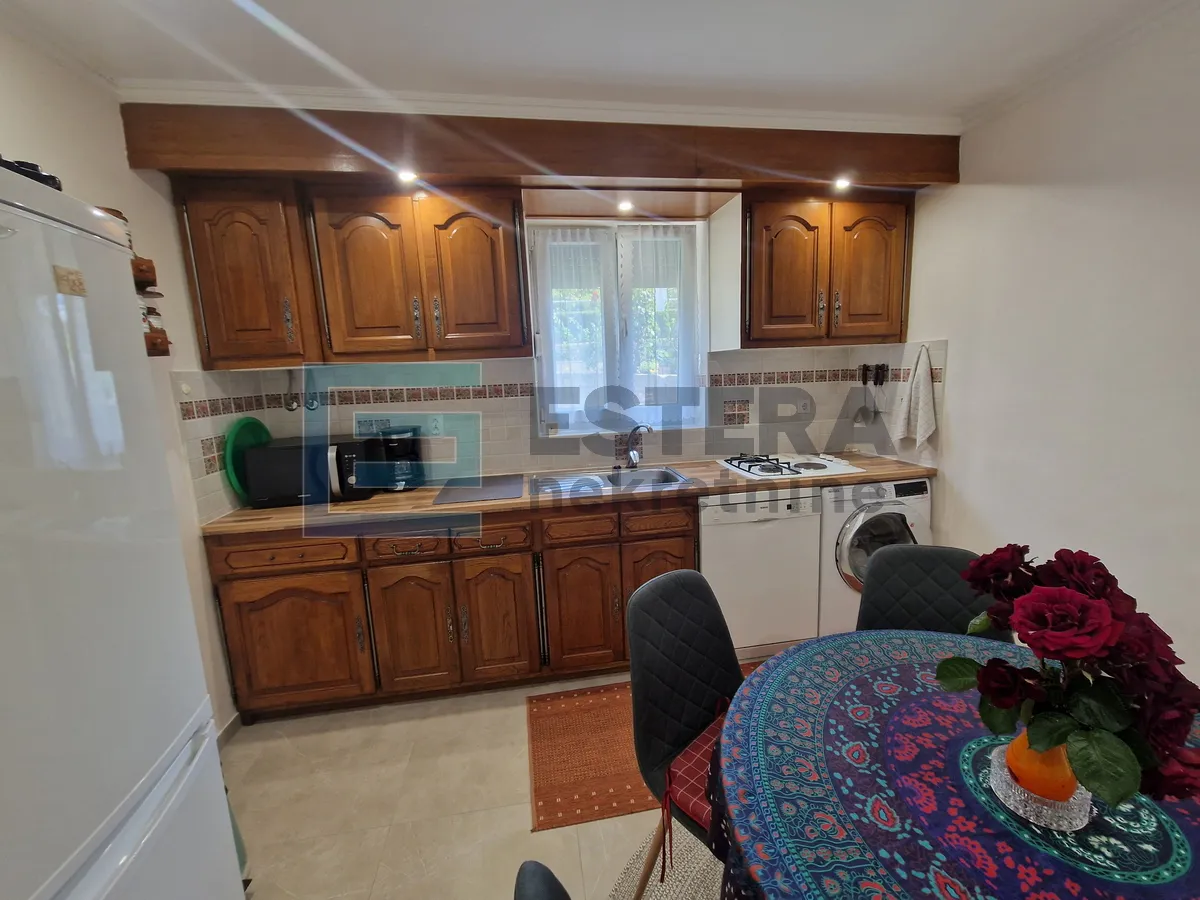 kuća 222 m2 + 82 m2 prodaja biograd na moru, kuća s garažom i pomoćnim objektom, - slika 22