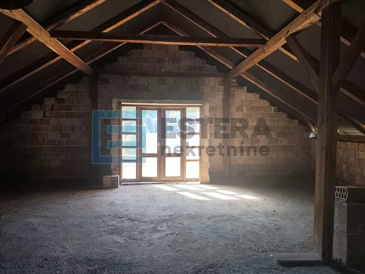 stambeno-poslovni objekt prodaja 275 m2 topličica - slika 20
