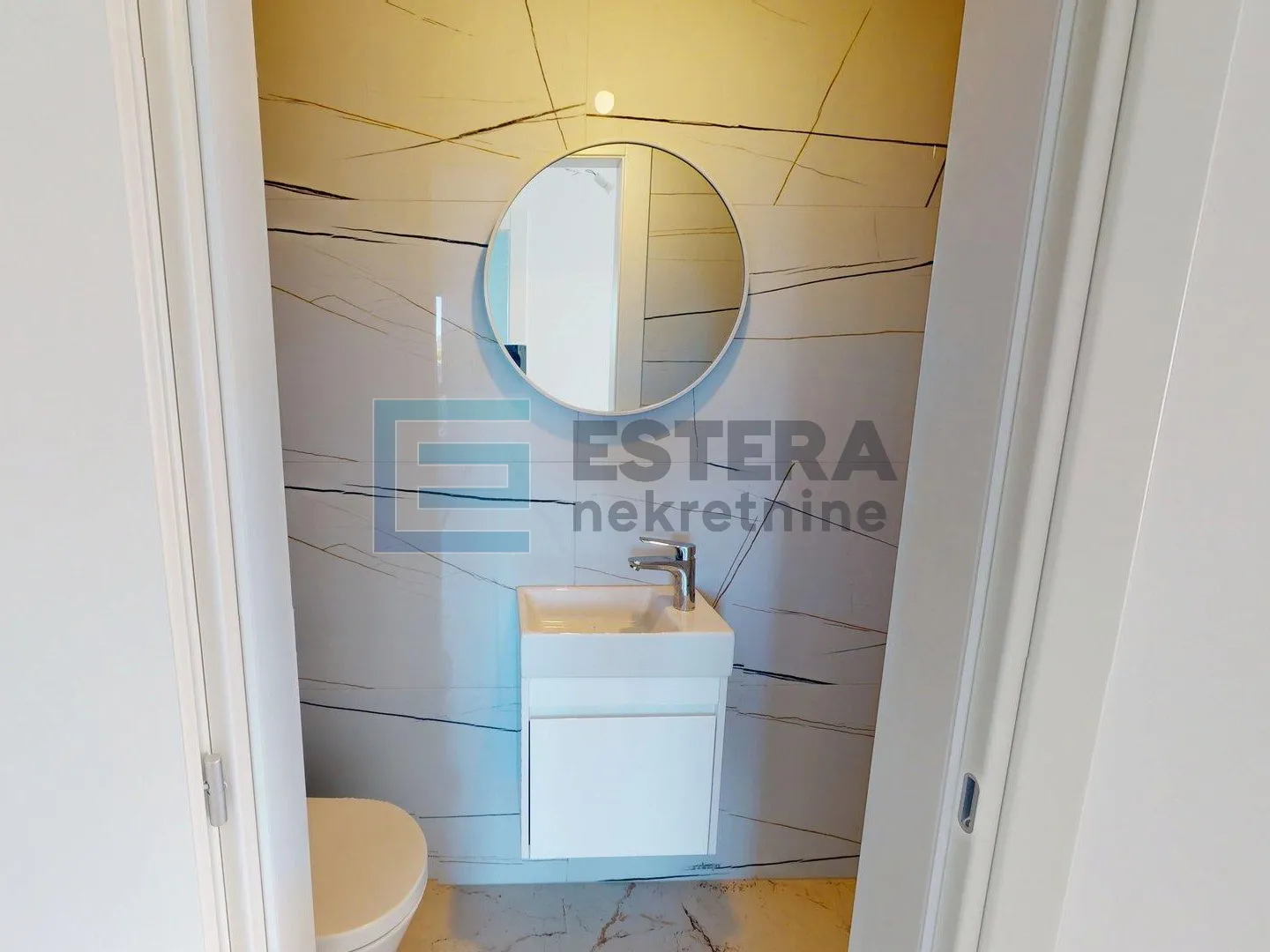 apartman s bazenom - novalja - pogled na more! - slika 12
