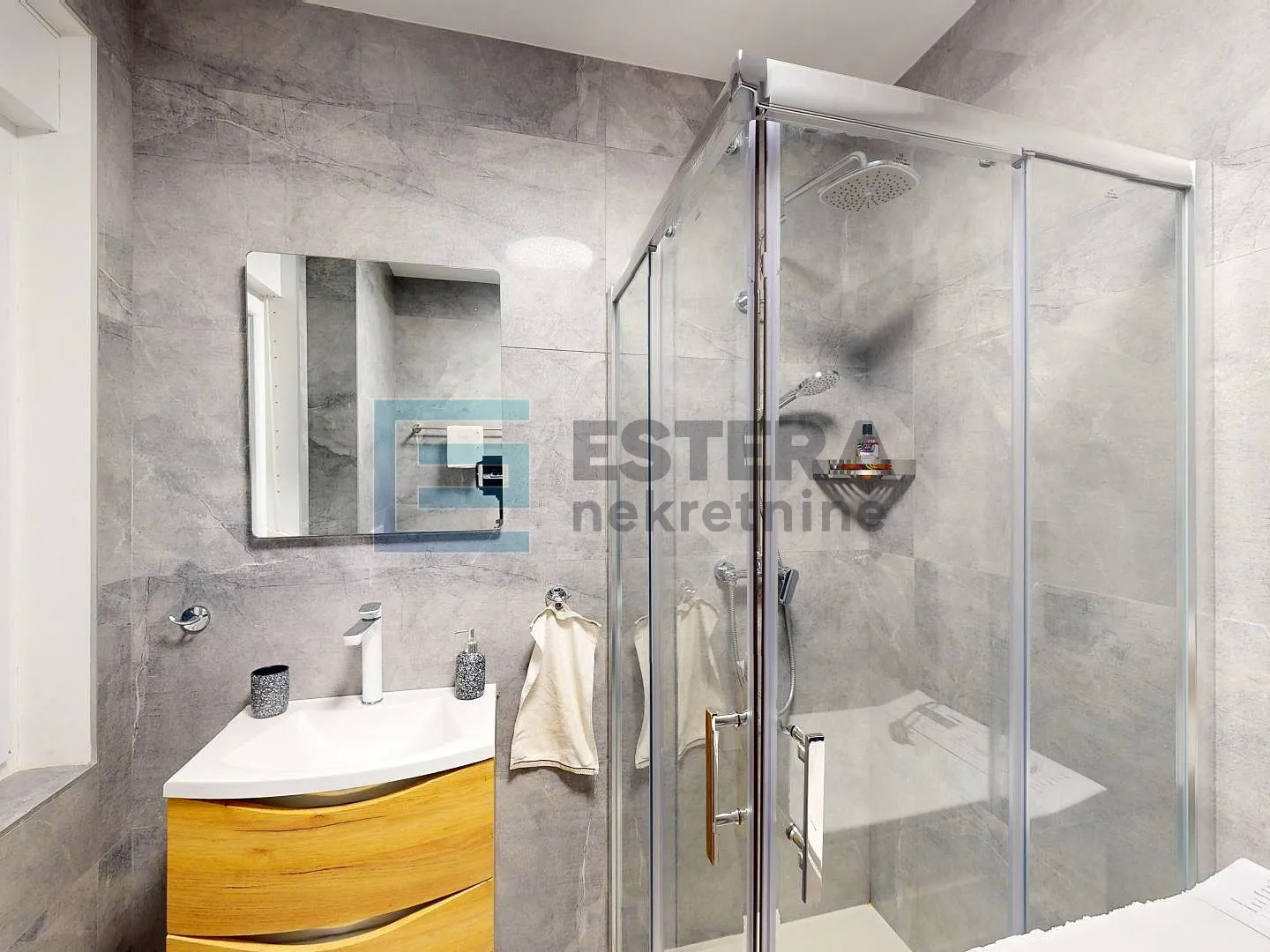 stan prodaja centar 79,61 m2 - slika 23