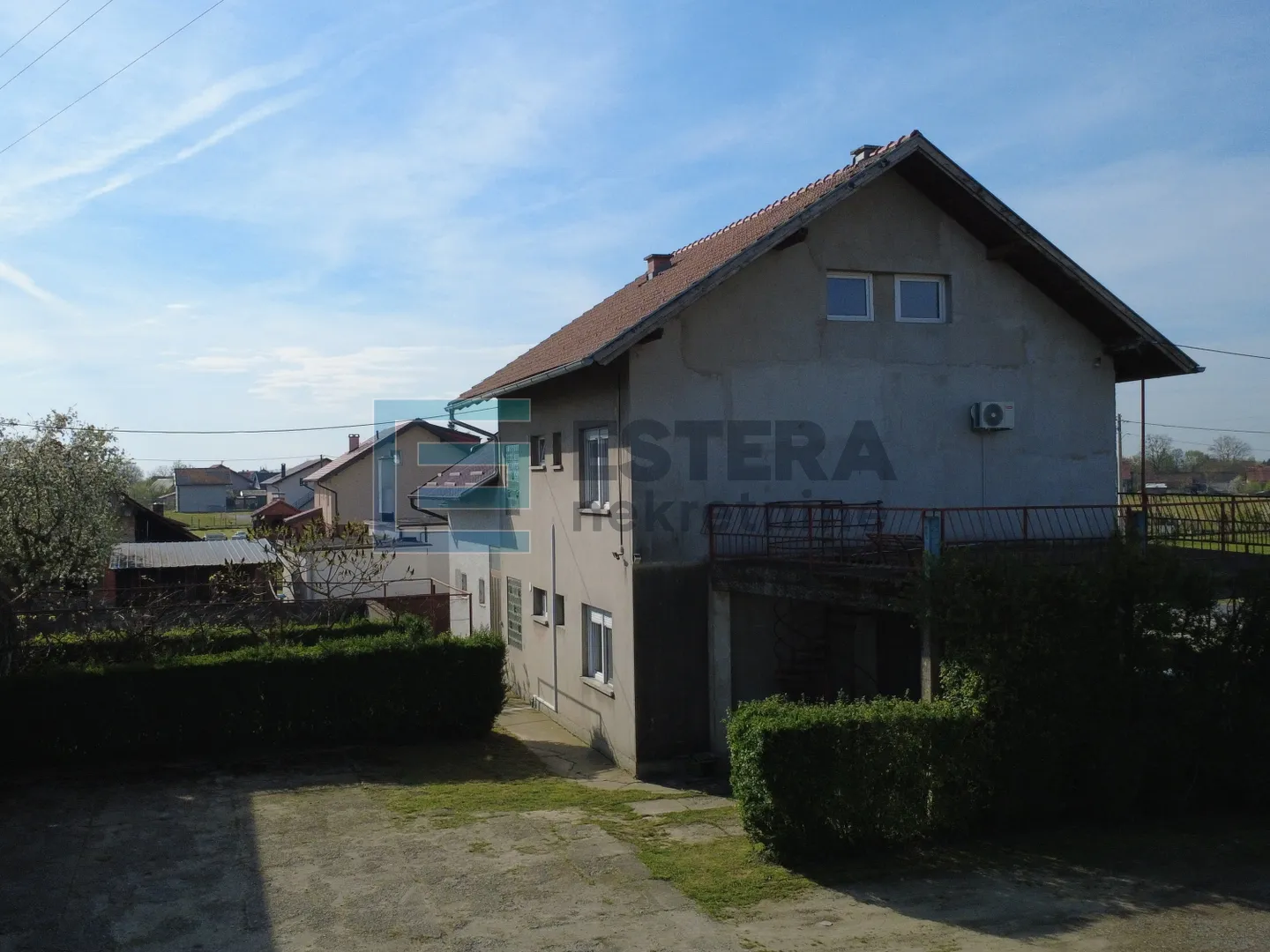 stambeno poslovna zgrade 600m2 prodaja caginec, zemljište 7430 m2 - slika 11