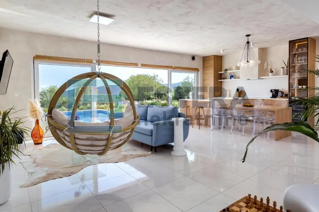 Vila PRODAJA Biogradsko zaleđe- odlična lokacija 120 m2, 859 m2 okuć. - Radašinovci, Benkovac