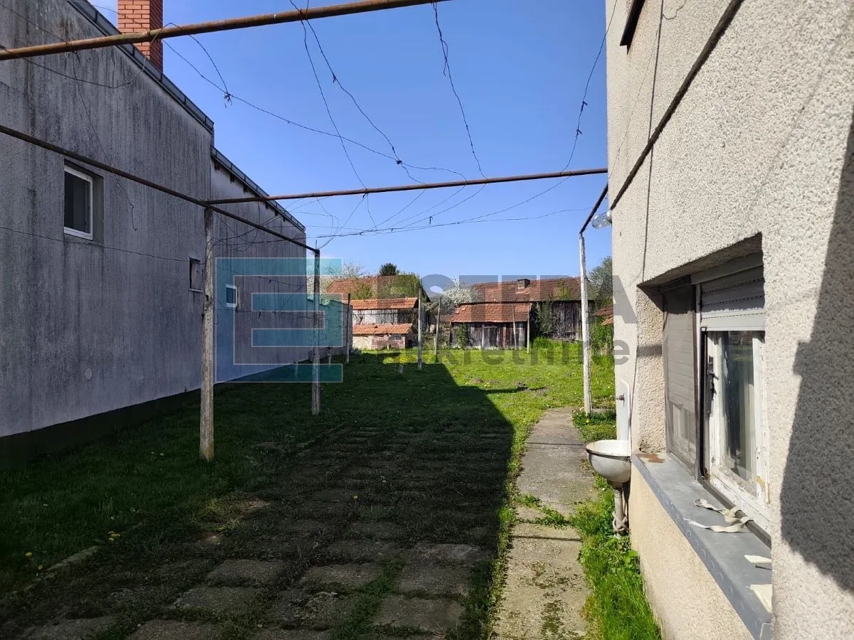 kuća obiteljska prodaja, strahoninec, 170 m2 na parceli od 2567 m2 - slika 3