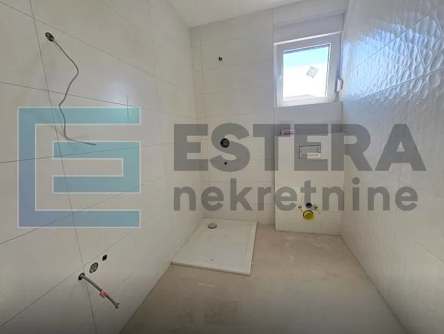apartman prodaja vrsi, 120 m2, 4s, vrt, bazen, 2 parkinga - slika 15