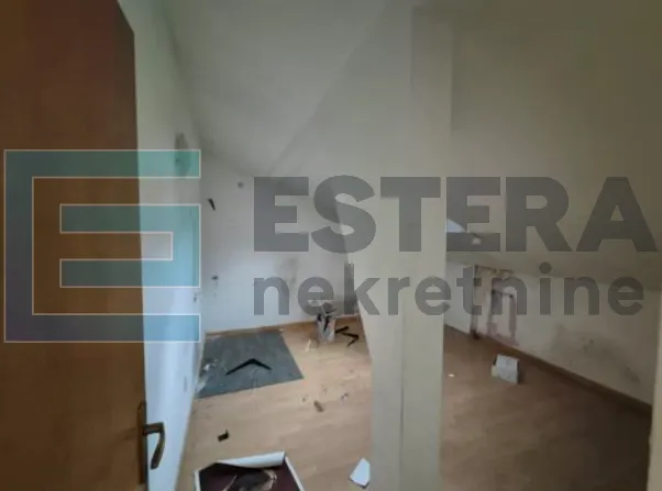 kuća sa 4 jedinice prodaja čiovo, 444 m2 - slika 32