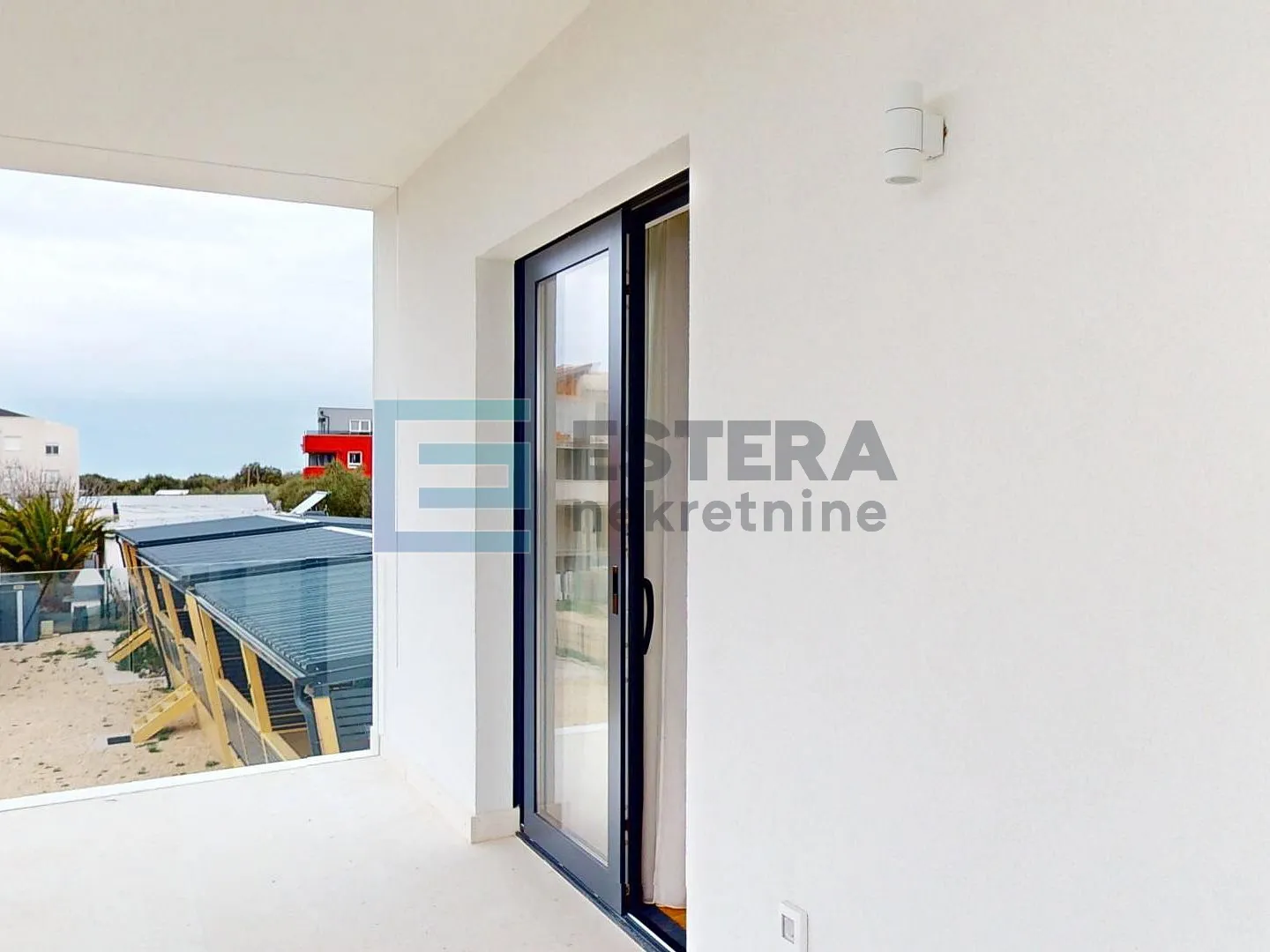 villa sa bazenom i pogledom na more prodaja - slika 24