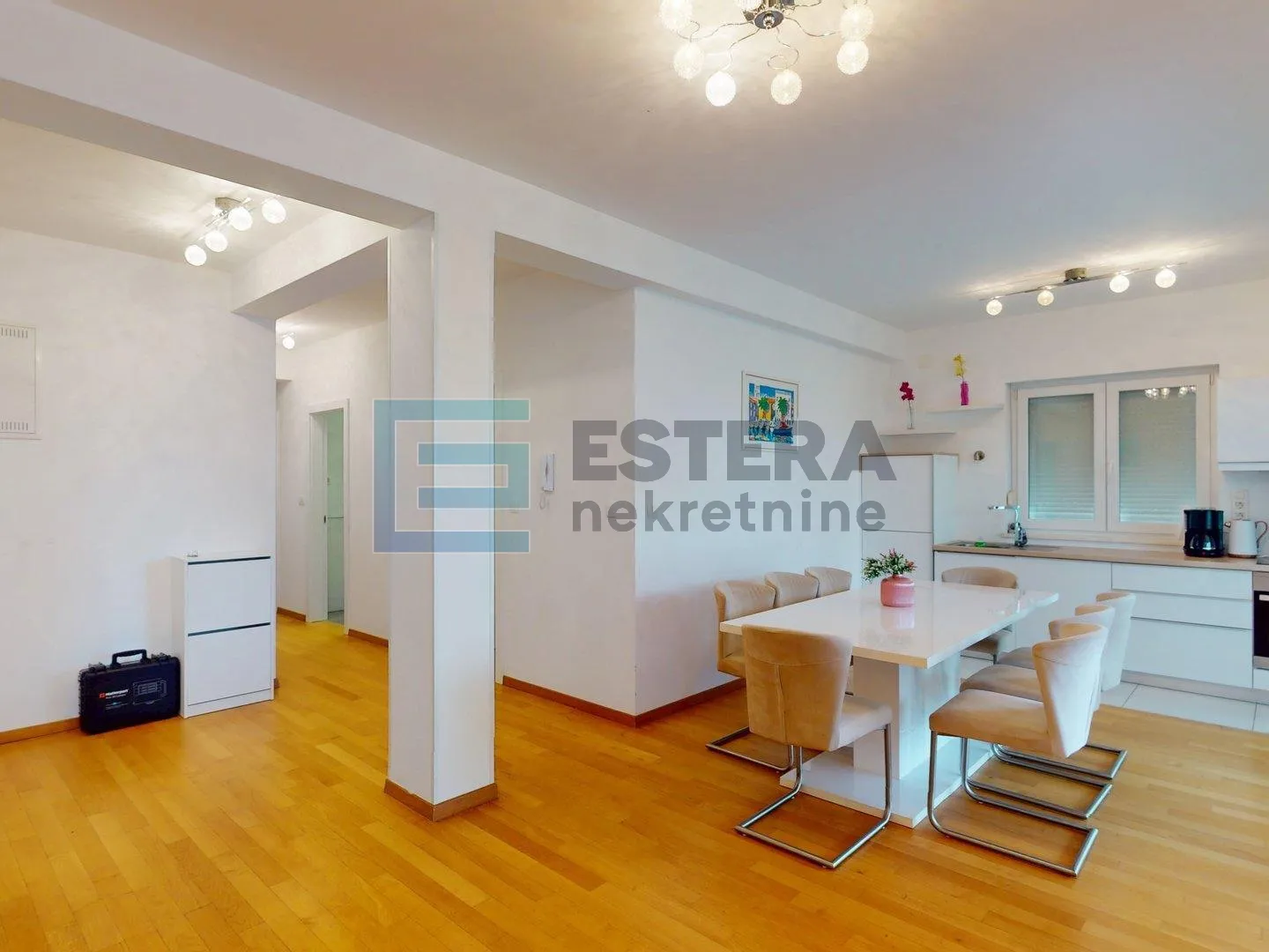 apartman s3 116 m2 prodaja srima, 1. kt, parking, bazen - slika 2