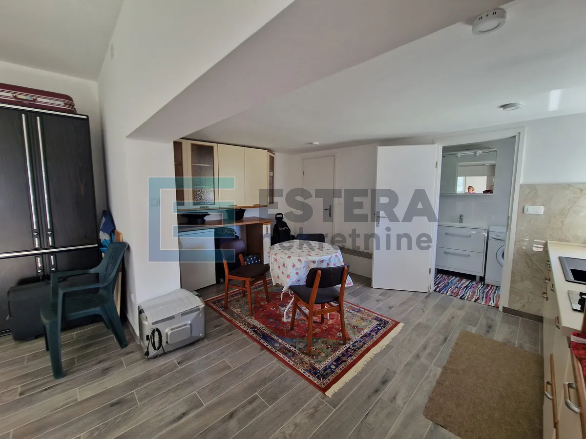 kuća 222 m2 + 82 m2 prodaja biograd na moru, kuća s garažom i pomoćnim objektom, - slika 25