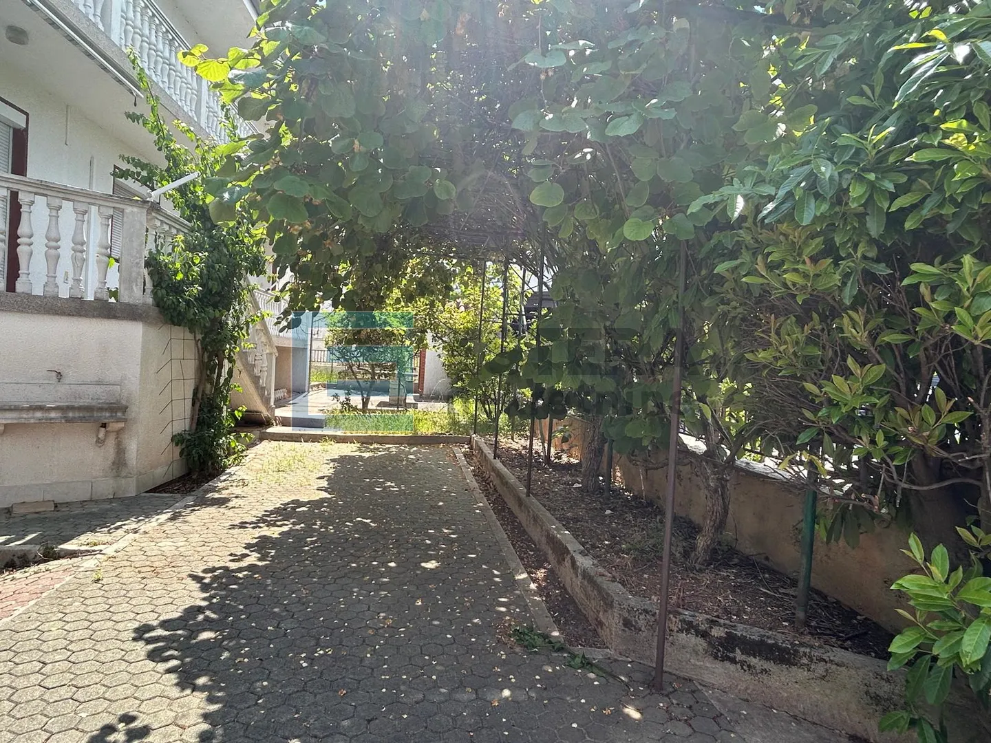 biograd prodaja kuća s pogledom na more 400 m2 - slika 33