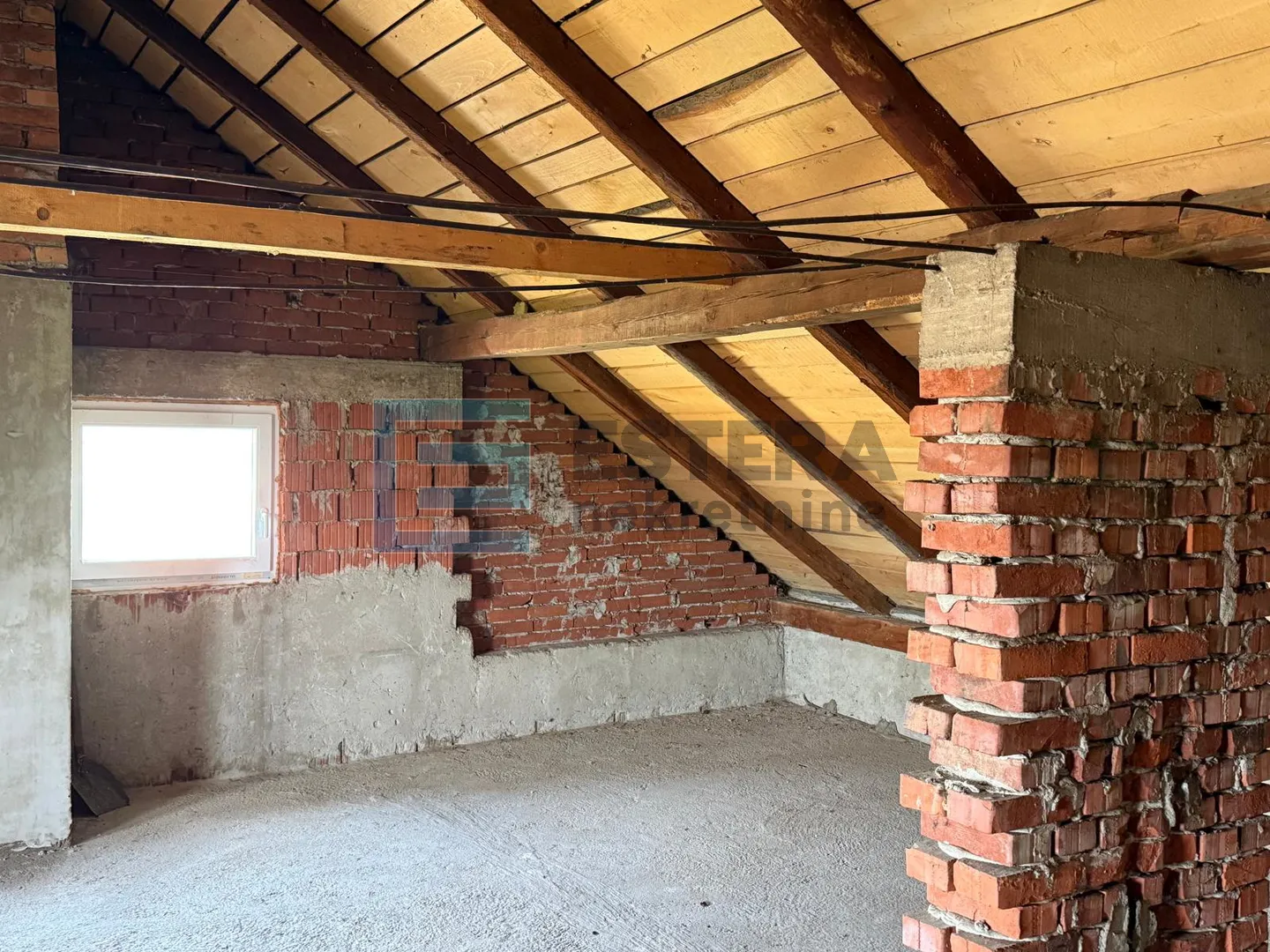 stambeno poslovna zgrade 600m2 prodaja caginec, zemljište 7430 m2 - slika 24