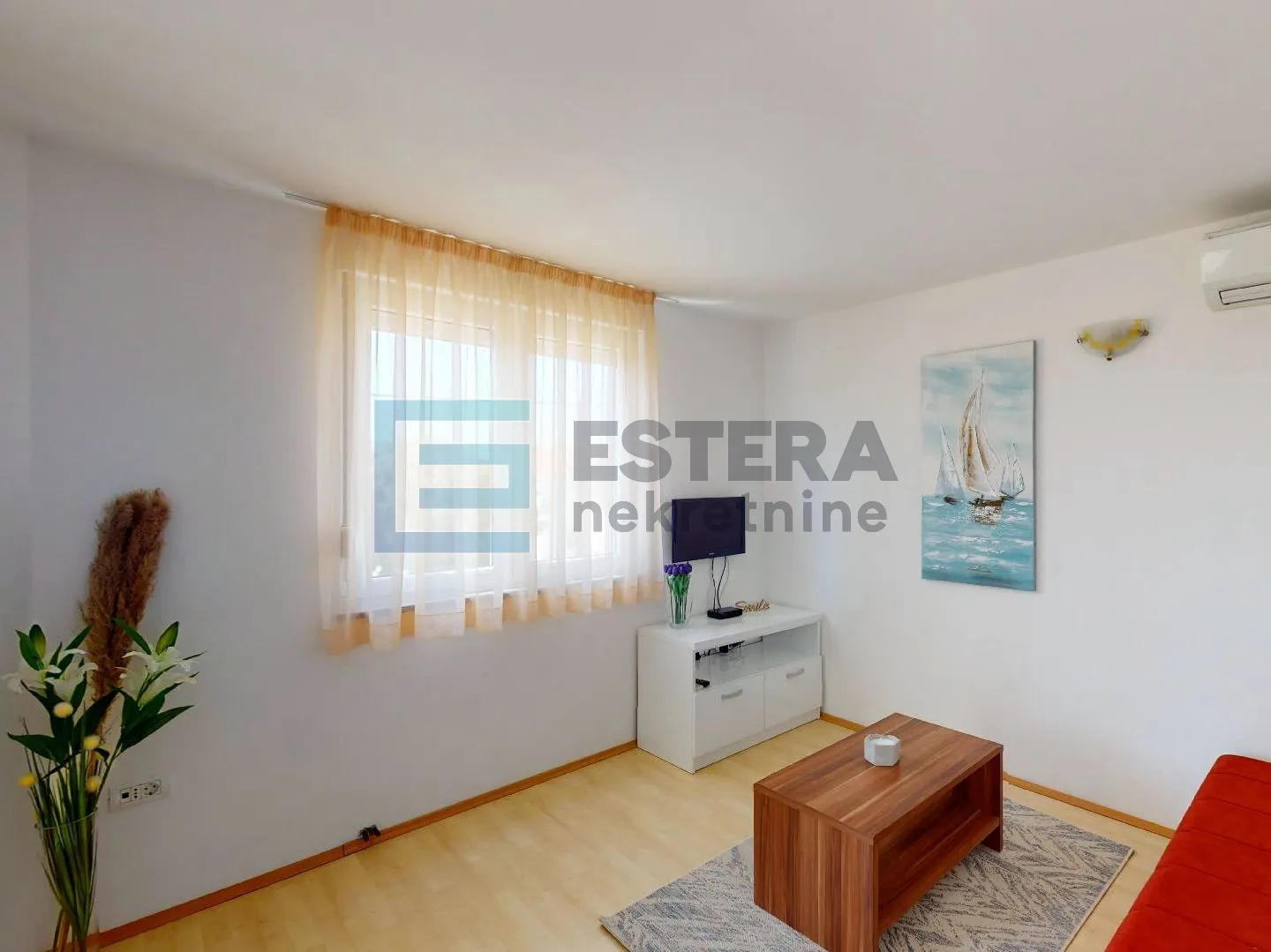 apartmanska kuća s 10 app i bazen! - slika 21