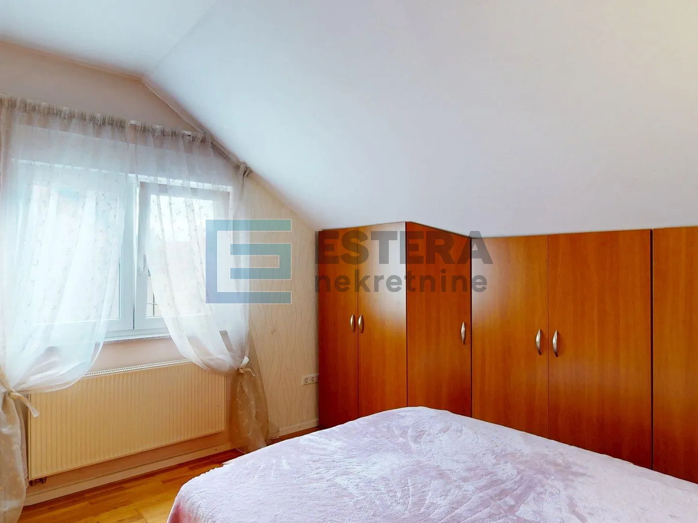 stan prodaja četverosobni, trešnjevka sjever, dvoetažni 92 m2 - slika 15