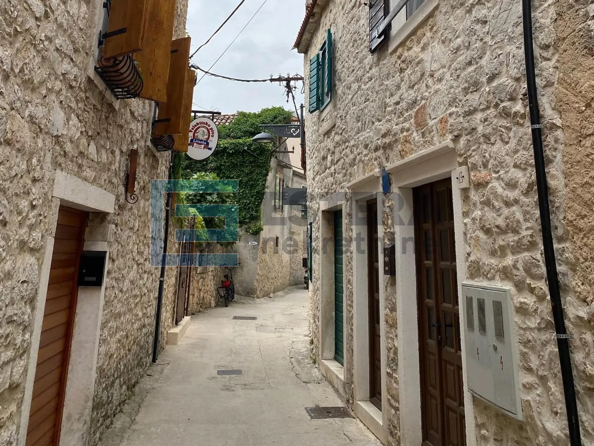 kuća prodaja biograd na moru, 3 apartmana, 60 m od mora - slika 30