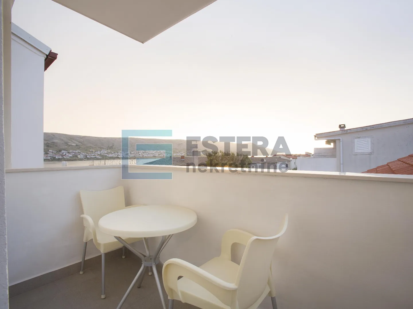 prodaja boutique hotel 18 soba, 4*, pag, pogled na more, 150 m od mora - slika 14