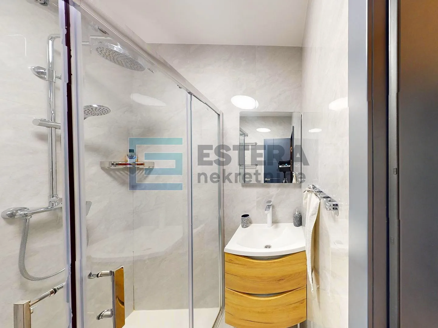 stan prodaja centar 79,61 m2 - slika 6