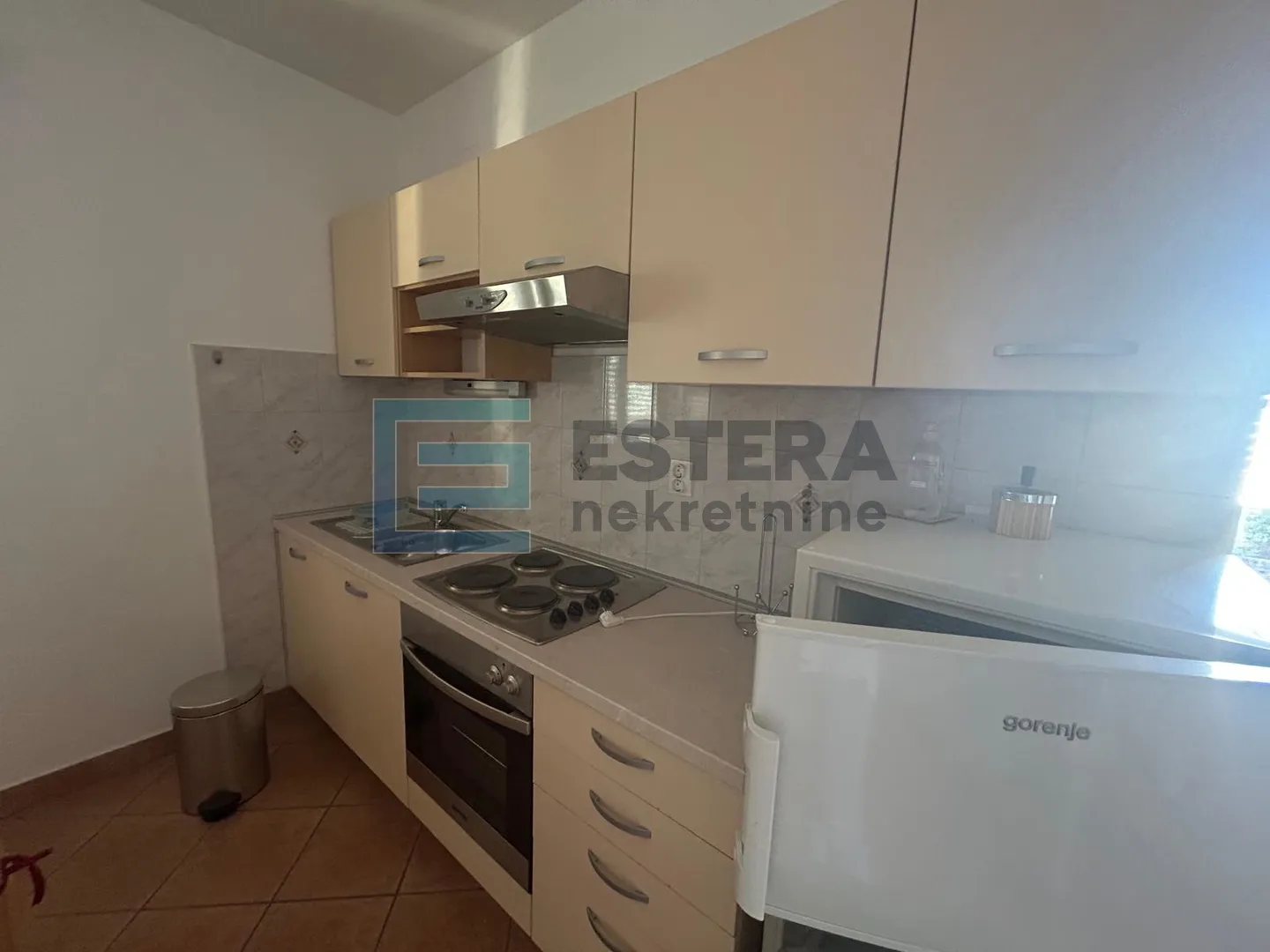 kuća prizemnica s 3 stambene jedinice, 307 m2 biograd n/m prodaja - slika 6