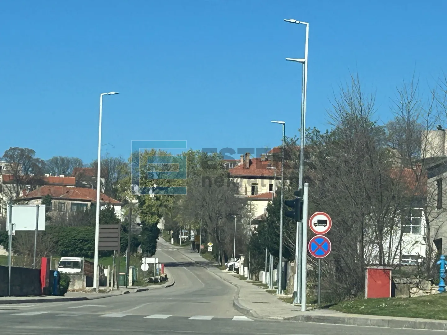benkovac građevinsko zemljište 860 m2 prodaja - slika 8