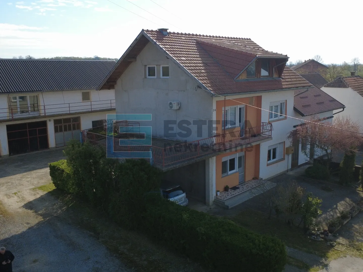 stambeno poslovna zgrade 600m2 prodaja caginec, zemljište 7430 m2 - slika 6