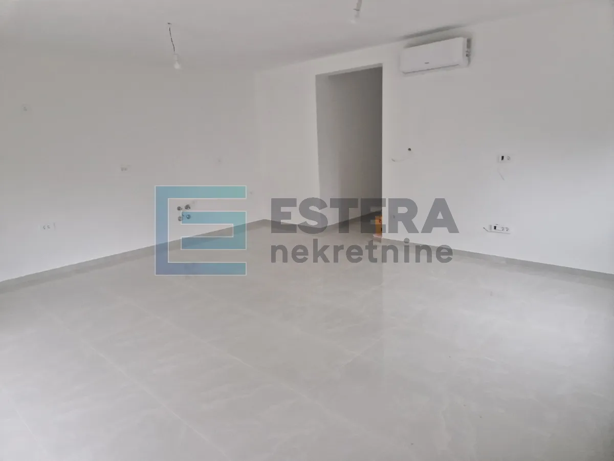 apartman s2 75 m2 prodaja pakoštane, 3s, prizemlje, vrt, loggia, parking, 300 m od mora - slika 5