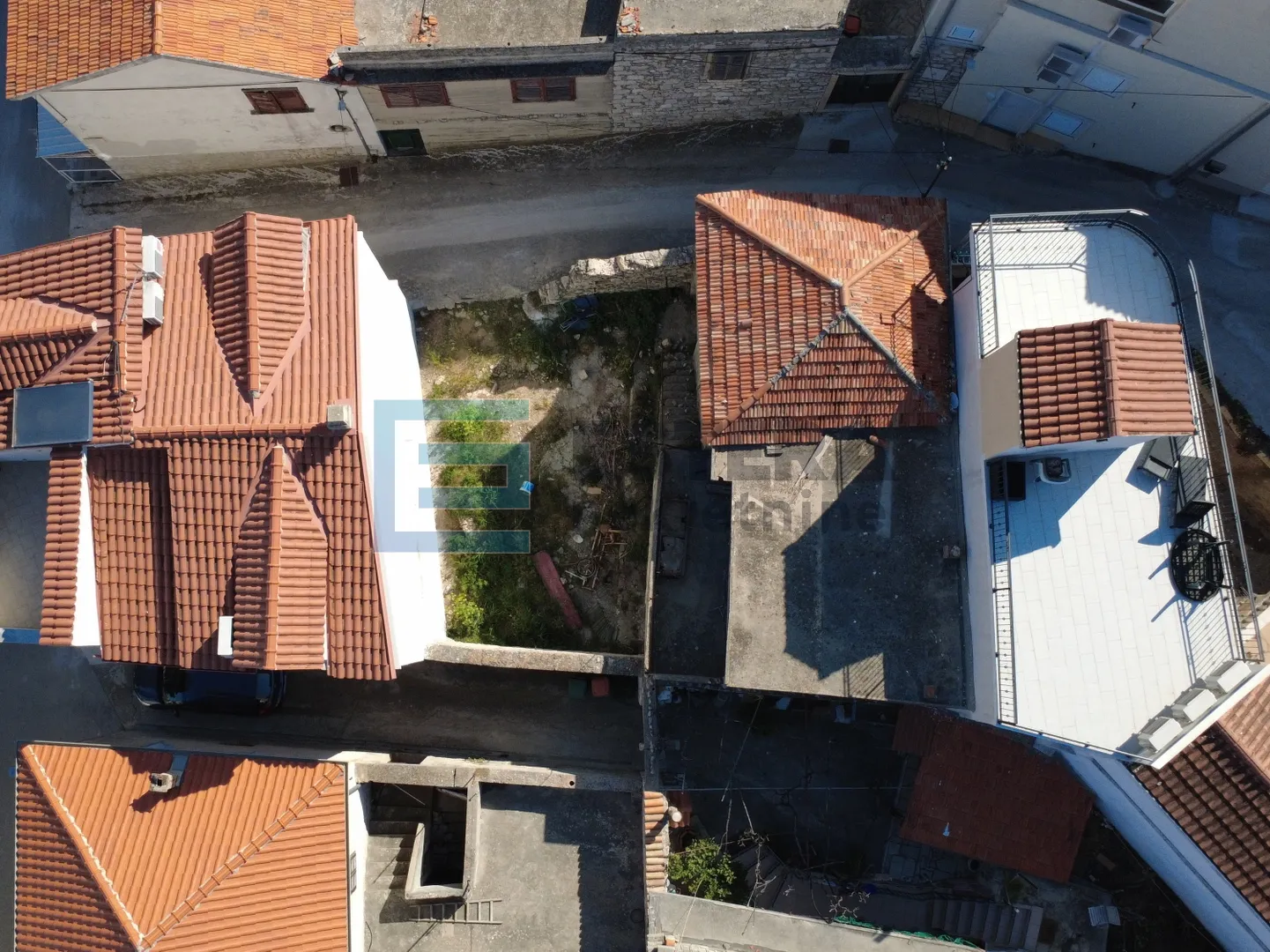 stara kuća 104 m2 prodaja tribunj, pravomoćna građ dozvola za kuću 203,01 m2 - slika 7