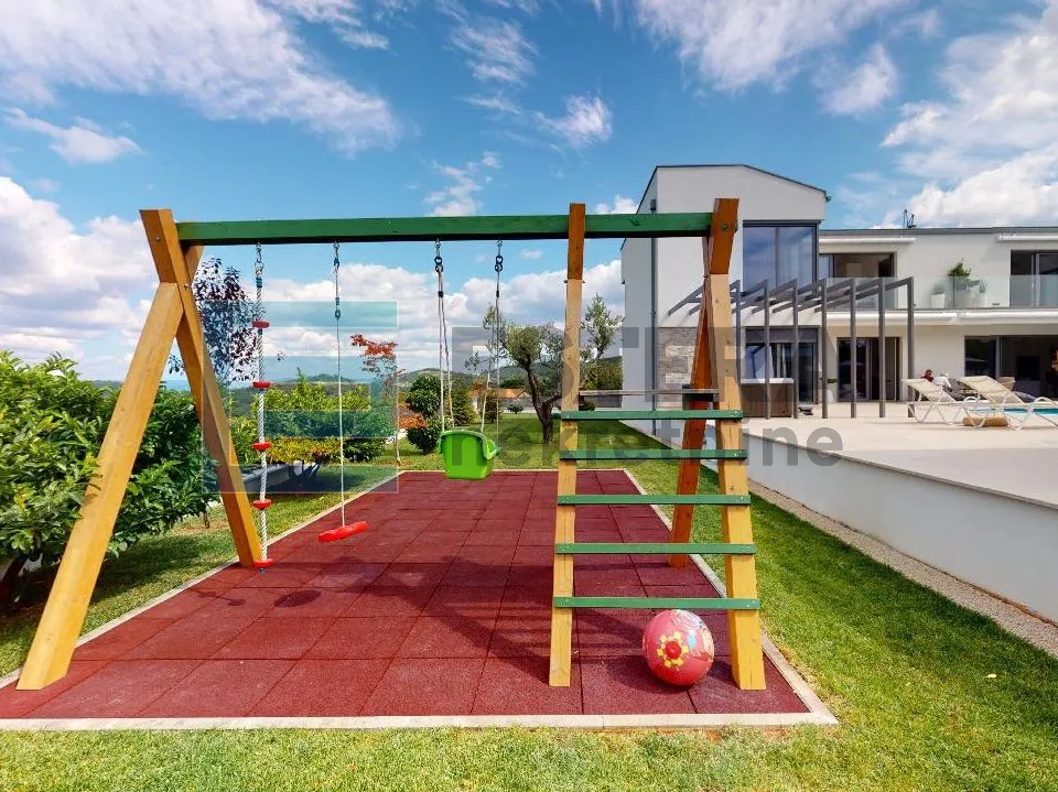 vila unutrašnjost istre 450 m2 - slika 24