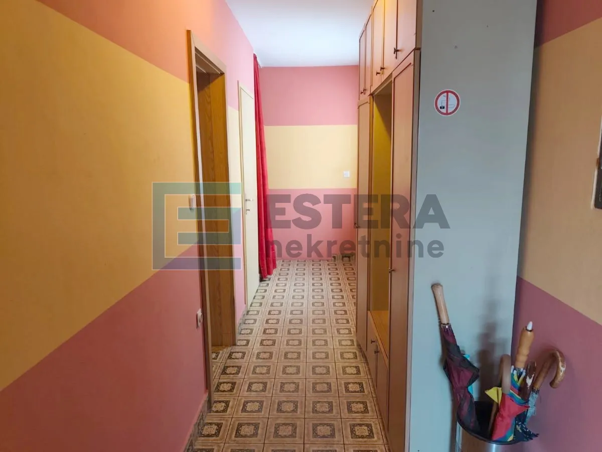 kuća prodaja, varaždin (hallerova aleja) top lokacija, 309,78 m2 - slika 12