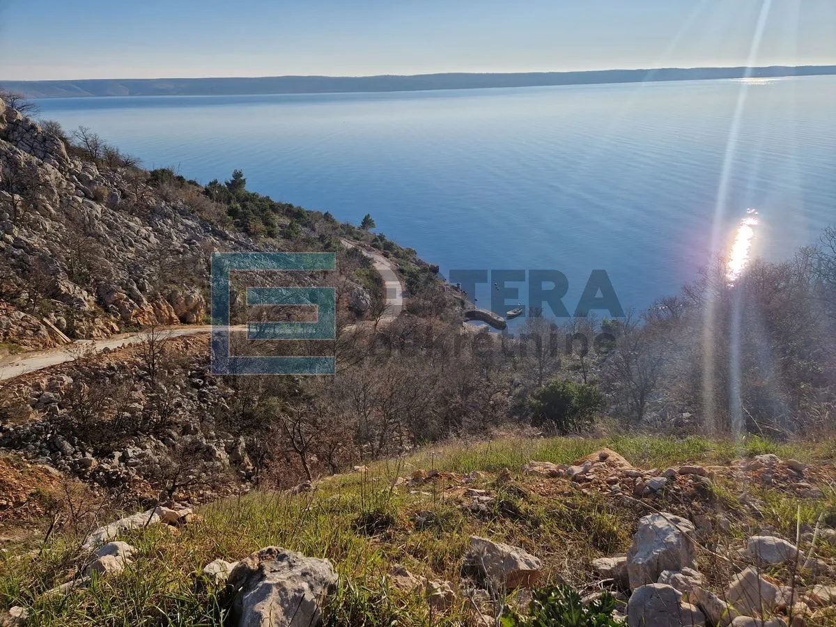 prodaja građevinskog zemljišta starigrad 10624 m2 1. red do mora - slika 2