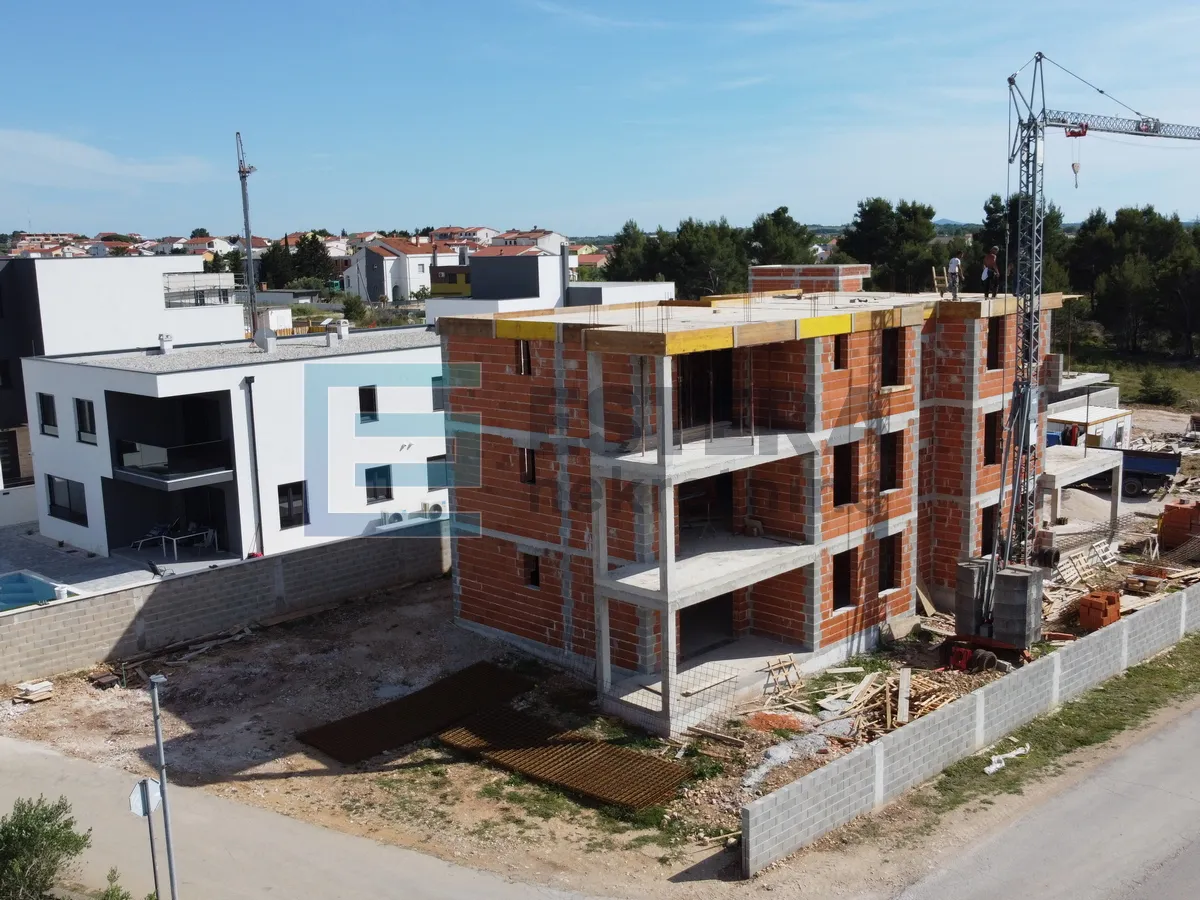 apartman prodaja vrsi 79 m2, 1. kat - slika 4