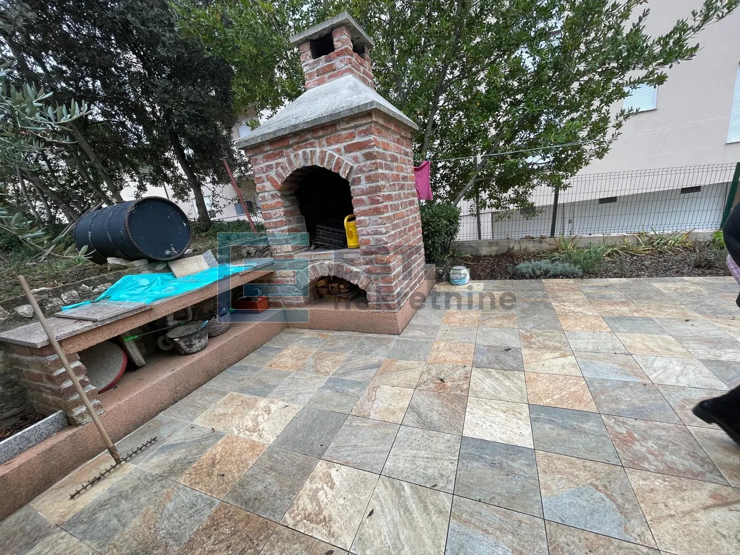 apartmanska kuća m2 prodaja, pašman, ždrelac, 60 m od mora, garaža - slika 7